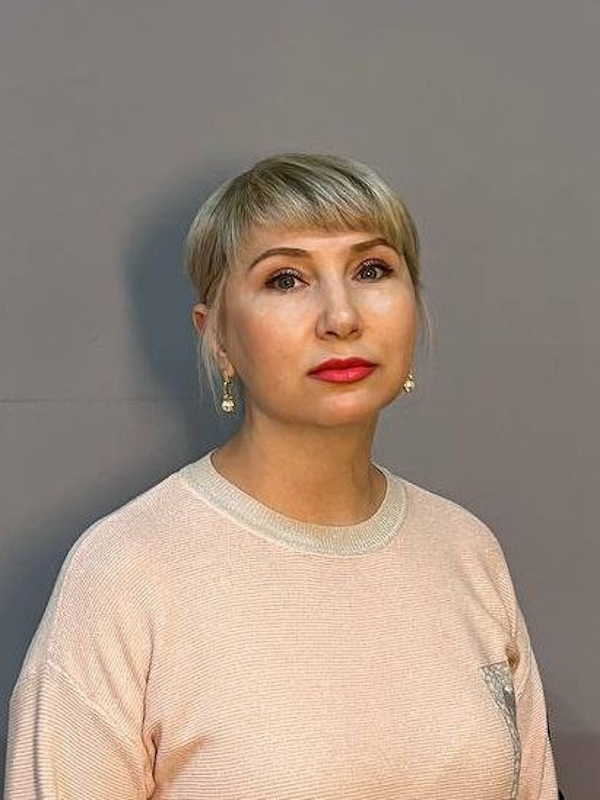 Учитель-логопед первой категории Старкова Ольга Викторовна.