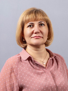 Заместитель заведующего по административно- хозяйственной работе Вакуленко Алла Владимировна
